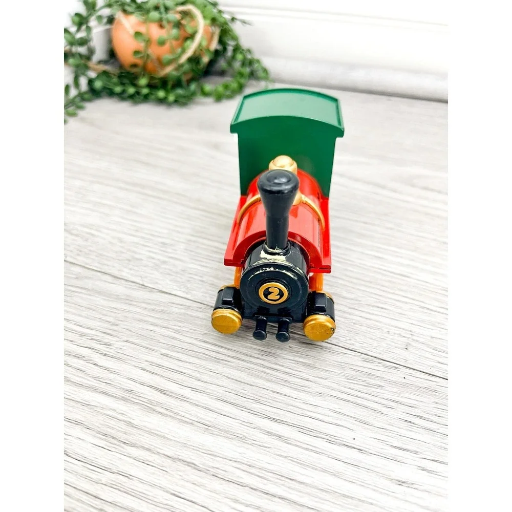 Disney Thunder Mountain R.R. Train with Mickey‎ Mouse Collectible Toy!